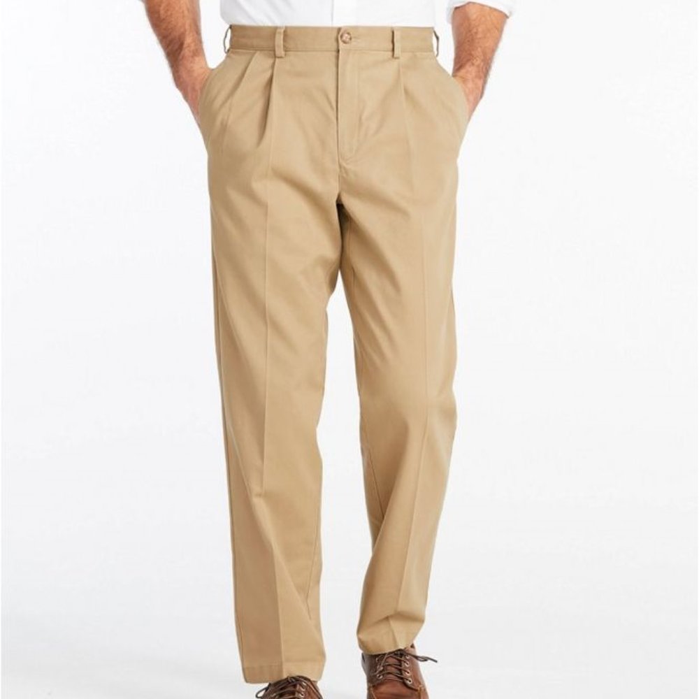 L.L.BEAN classic pleated Khakis 40x32